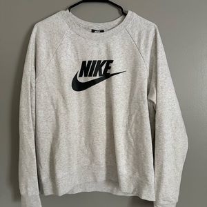 Nike crewneck